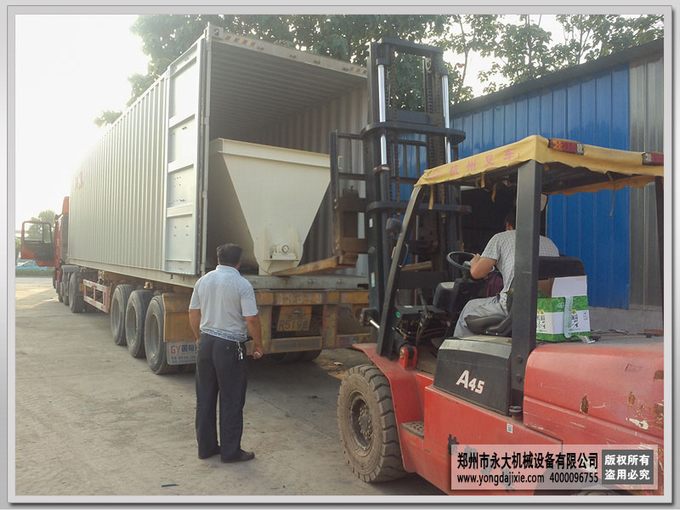 出口馬來(lái)西亞干粉砂漿成套設(shè)備裝車(chē)發(fā)貨