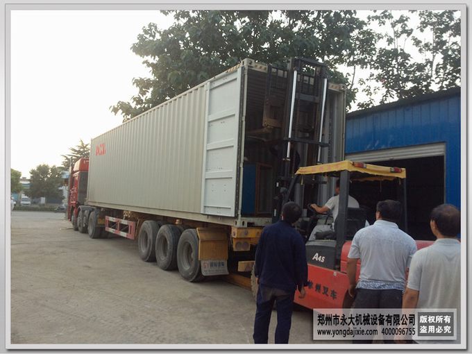 出口馬來(lái)西亞干粉砂漿成套設(shè)備裝車(chē)發(fā)貨